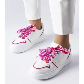 D/GMR Białe sneakersy wiązane wstążką Pryor