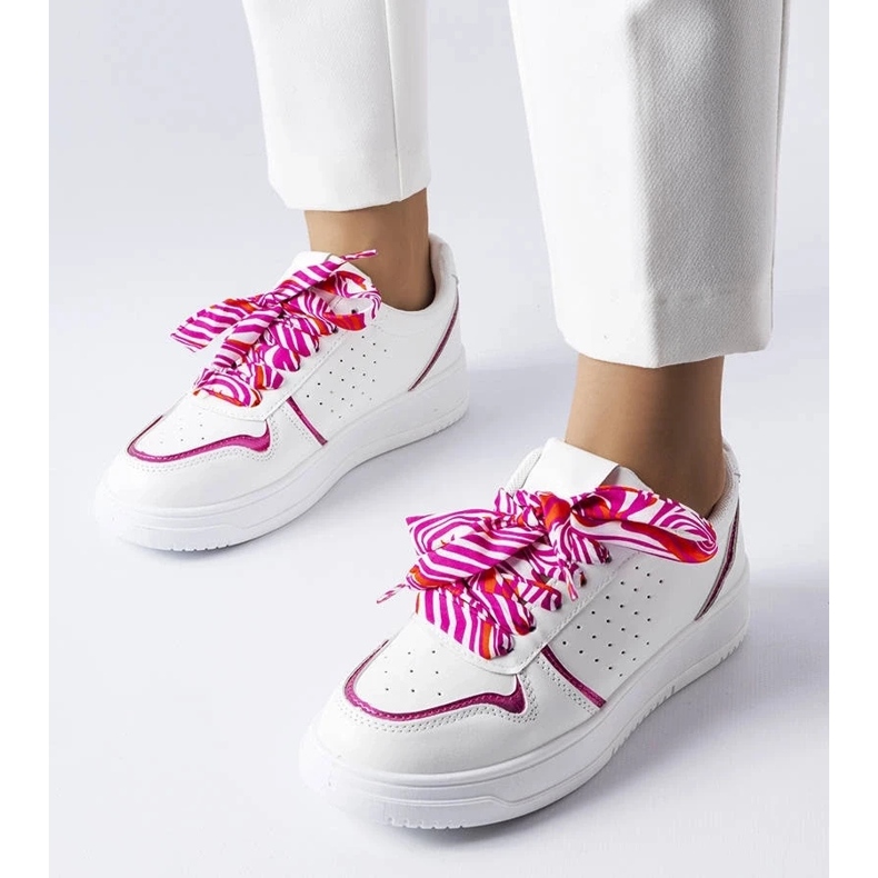 D/GMR Białe sneakersy wiązane wstążką Pryor