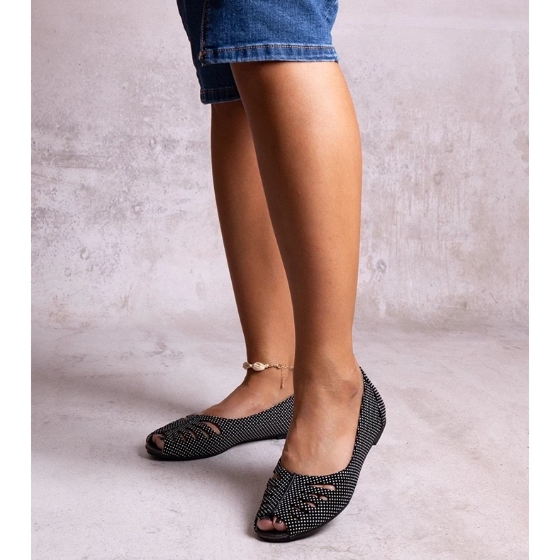 D/GMR Czarne balerinki w kropki z wycięciem Laforge