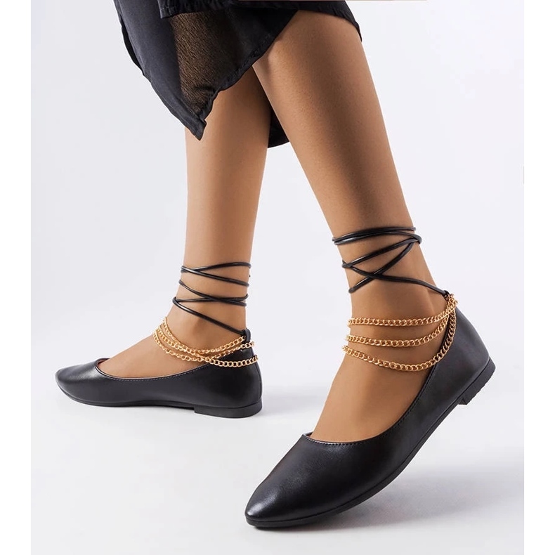 D/GMR Czarne balerinki z ozdobnym zapięciem Donat