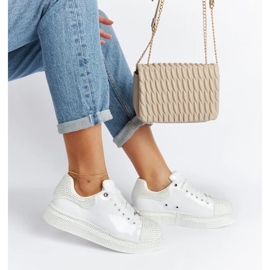 D/GMR Białe sneakersy z cyrkoniami Goe NN2N4011