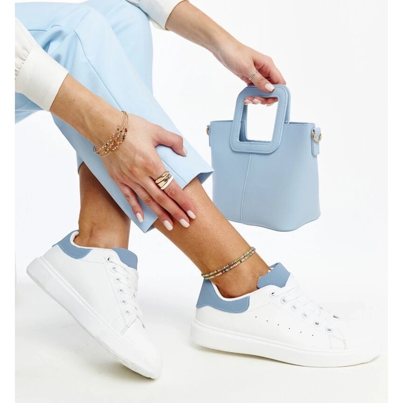 D/GMR Biało-niebieskie trampki na platformie Ariam białe