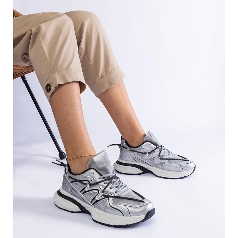 D/CEO Srebrne damskie sneakersy na masywnej podeszwie Colunga srebrny