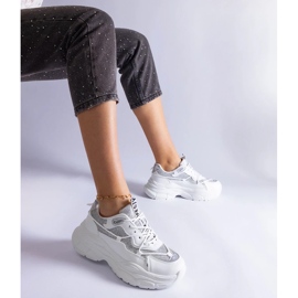 D/CEO Białe sneakersy z brokatowymi wstawkami Rigel