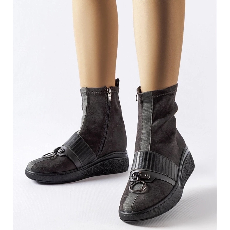 D/CEO Szare skarpetkowe botki na koturnie Colonnata