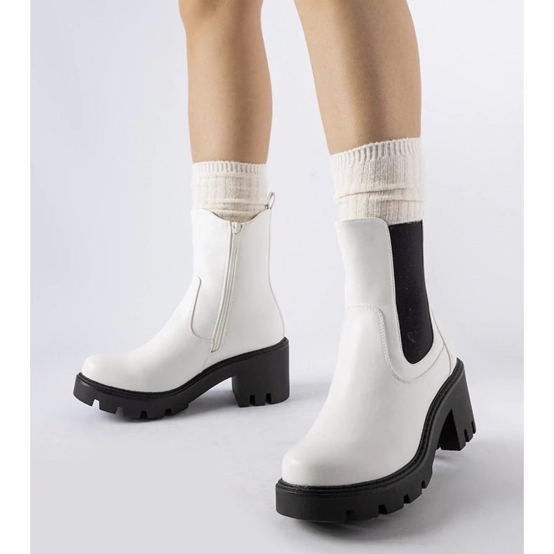 D/CEO Białe ocieplane botki na klocku Hattiesburg