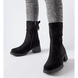 D/CEO Czarne botki na słupku eko-zamsz Agordino