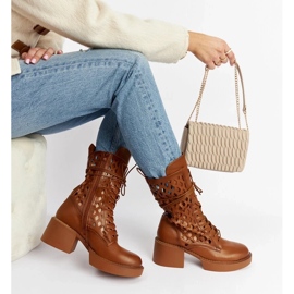 D/CEO Brązowe ażurowe trapery na obcasie Visalia