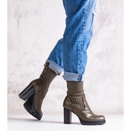 D/CEO Zielone botki na słupku z eko skóry Asera