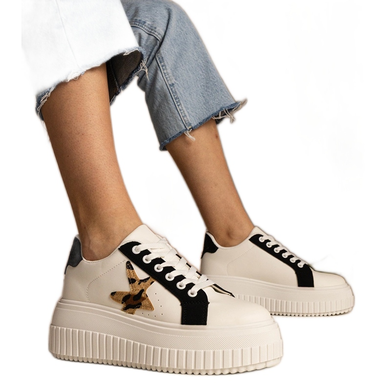 Biało-czarne sneakersy zdobione brokatem i gwiazdką białe