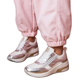 Białe sneakersy z cyrkoniami i metaliczną wstawką
