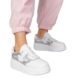 Białe sneakersy z brokatem