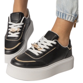 Czarne sneakersy zdobione brokatem i cyrkoniami