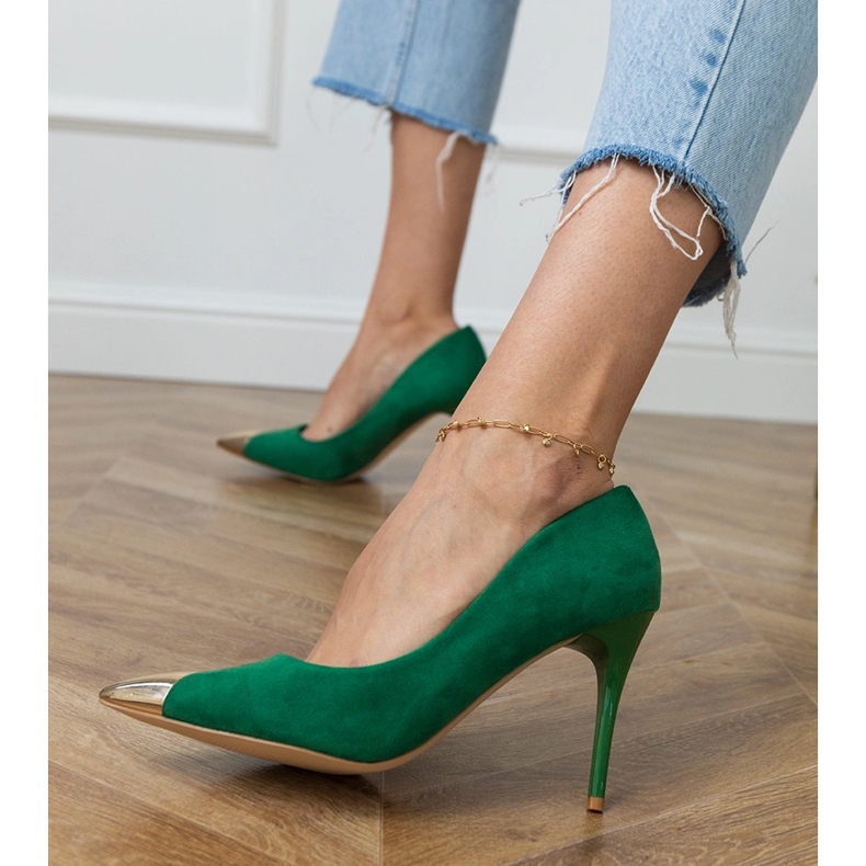 Zielone czółenka ekozamszowe z metalicznym noskiem