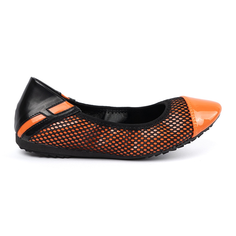 Pomarańczowe baleriny z czarną siateczką