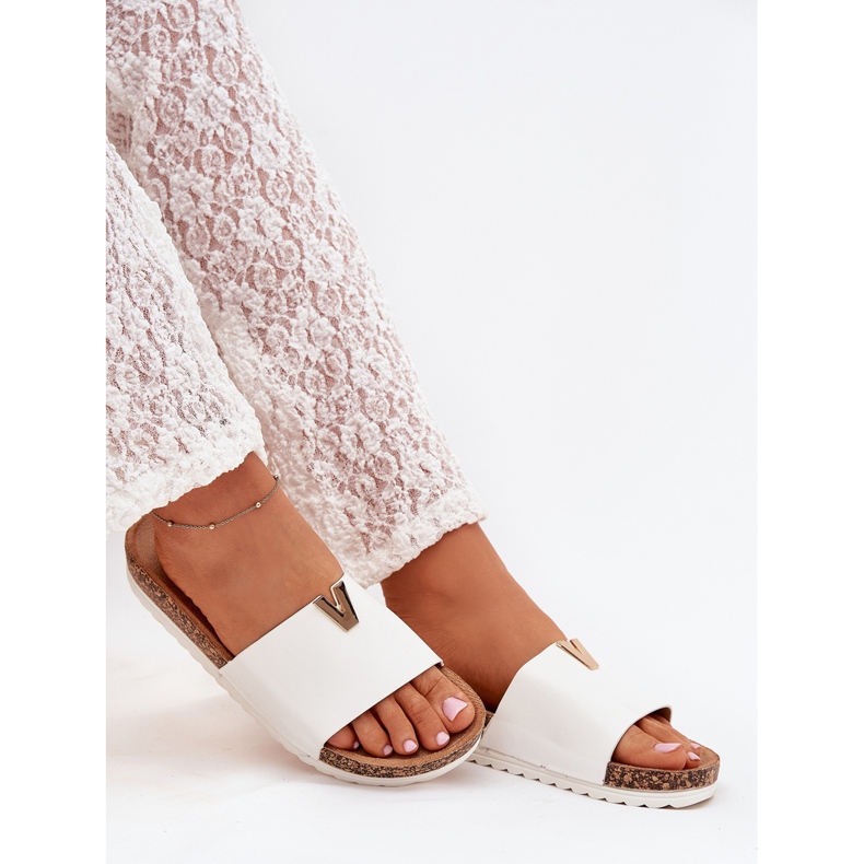 Boto Klapki Damskie Na Korkowej Platformie Z Ozdobnym Detalem Białe Vessira