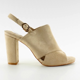 Sandałki na szerokim obcasie M227P Beżowy