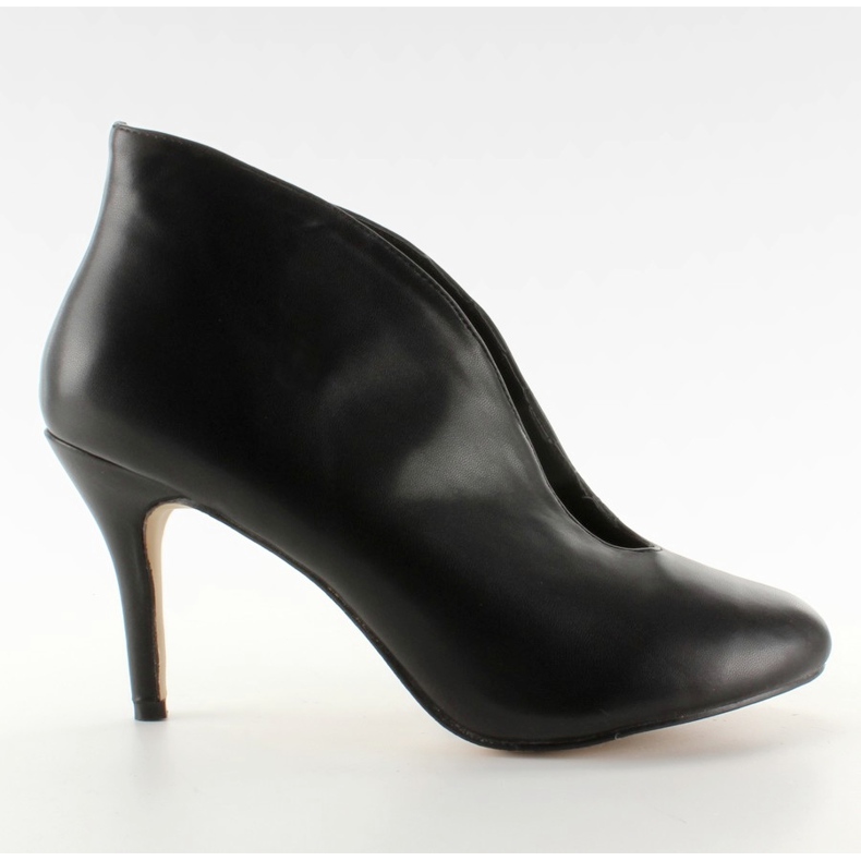 Zabudowane szpilki z wycięciem 1413 black czarne