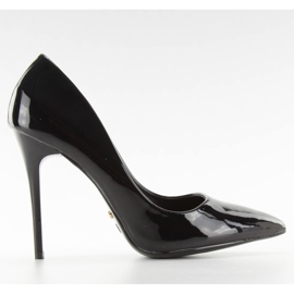 Gładkie lakierowane szpilki Le03 black czarne