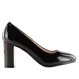 Czółenka na szerokim obcasie czarne B-59 Black