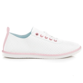 Wiosenne trampki na wiązanie białe