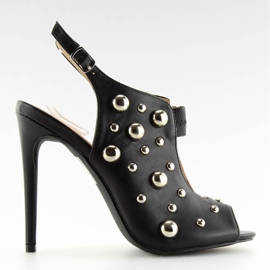 Sandałki z ćwiekami czarne 708-11 Black