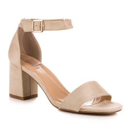 Beżowe sandały na słupku vinceza beżowy