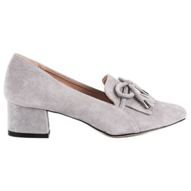 Mokasyny na słupku szare