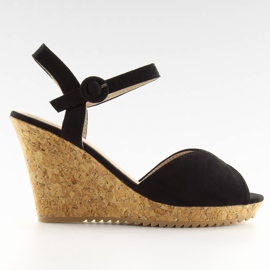 Sandałki na korkowym koturnie czarne 3811