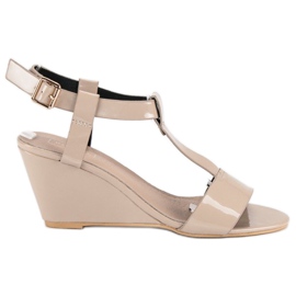 Filippo Lakierowane sandały na koturnie brązowe