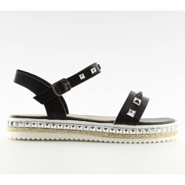 Sandałki z ćwiekami czarne 35-132 black