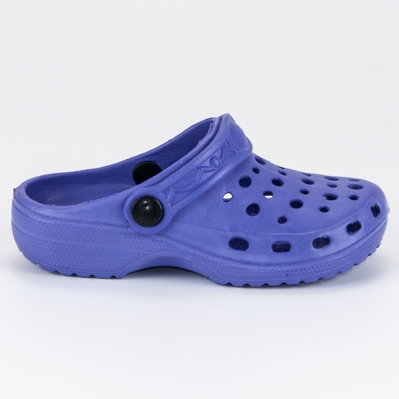 Fioletowe gumowe klapki