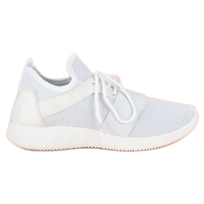 Białe wsuwane obuwie