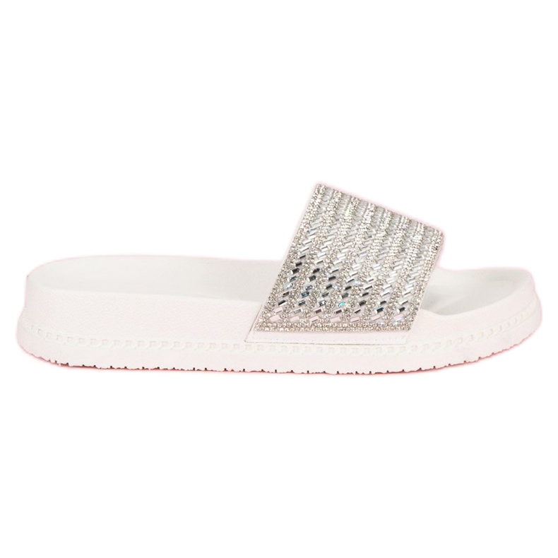 Białe klapki z kryształkami
