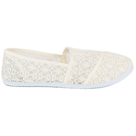 Beżowe koronkowe baleriny beżowy