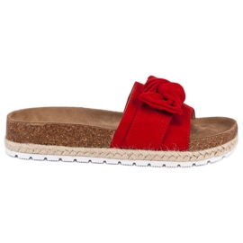 Czerwone klapki z kokardą