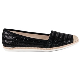Modne czarne espadryle