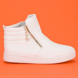 Białe trampki nad kostkę