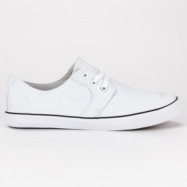 Białe wiązane trampki