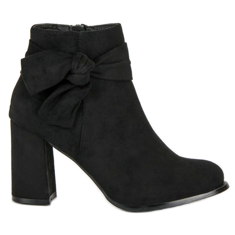 Zamszowe botki na obcasie czarne