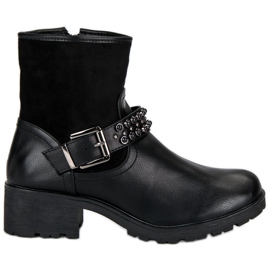 Ciepłe czarne workery