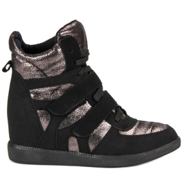 Błyszczące sneakersy czarne