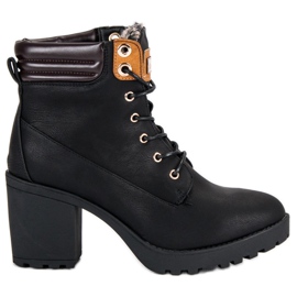 Queentina Czarne workery na słupku