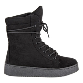 Wiązane obuwie na zimę czarne