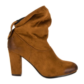 Zamszowe botki na słupku vinceza brązowe