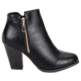 Groto Gogo Eleganckie czarne botki