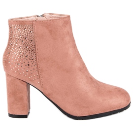 Zamszowe botki na słupku różowe