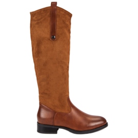 Klasyczne camelowe kozaki brązowe