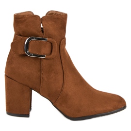 Zamszowe botki na słupku brązowe