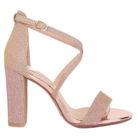 Sandałki na słupku różowe NC791 Champagne